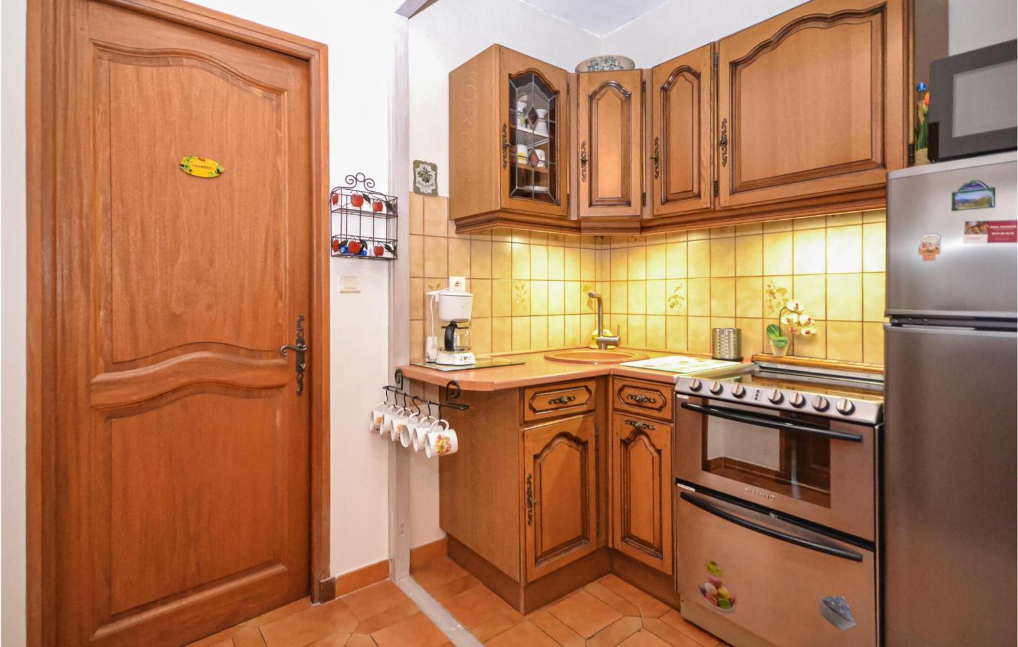 1 Bedroom Pet Friendly Home In Entrechaux 외부 사진