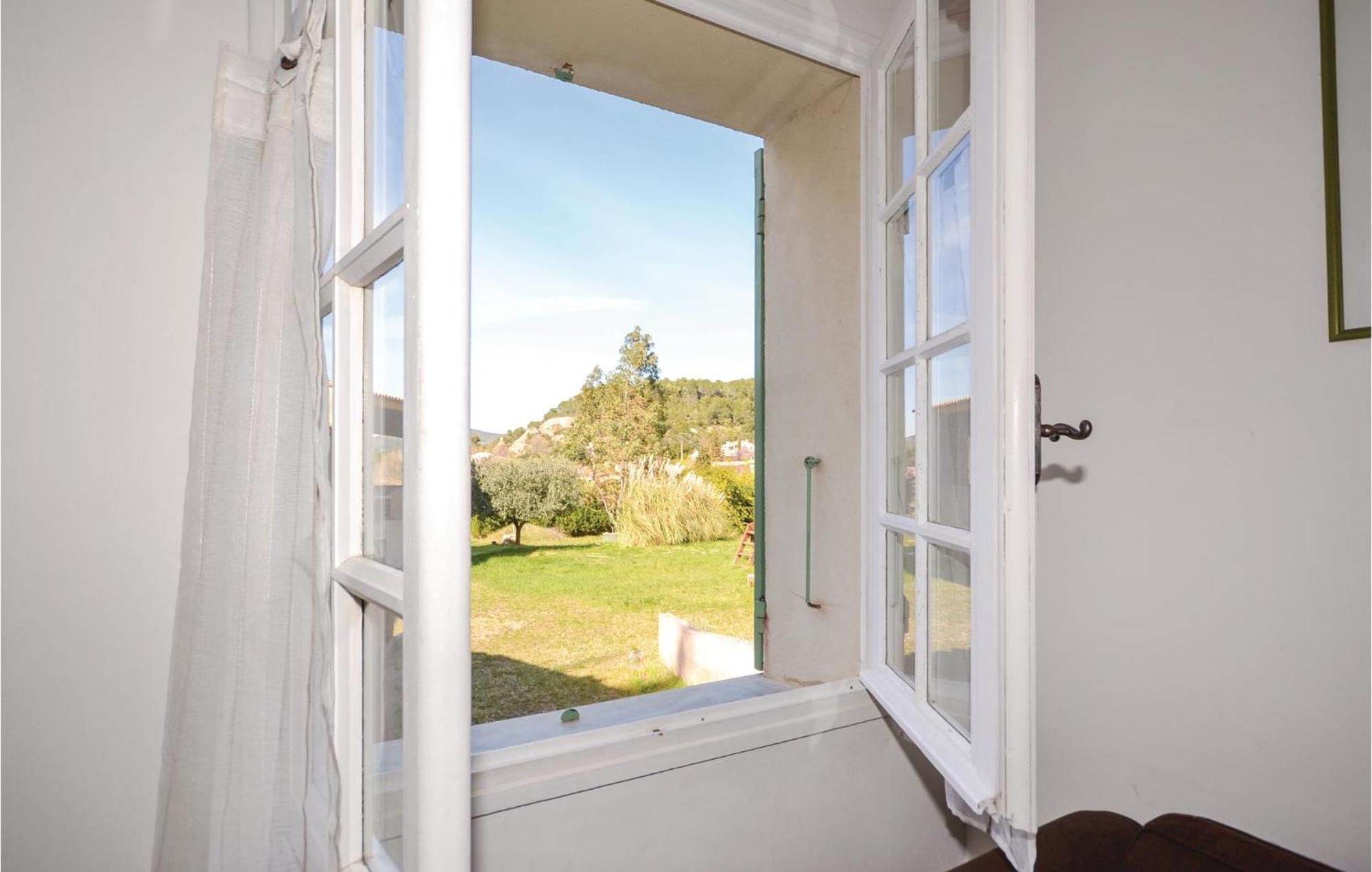 1 Bedroom Pet Friendly Home In Entrechaux 외부 사진